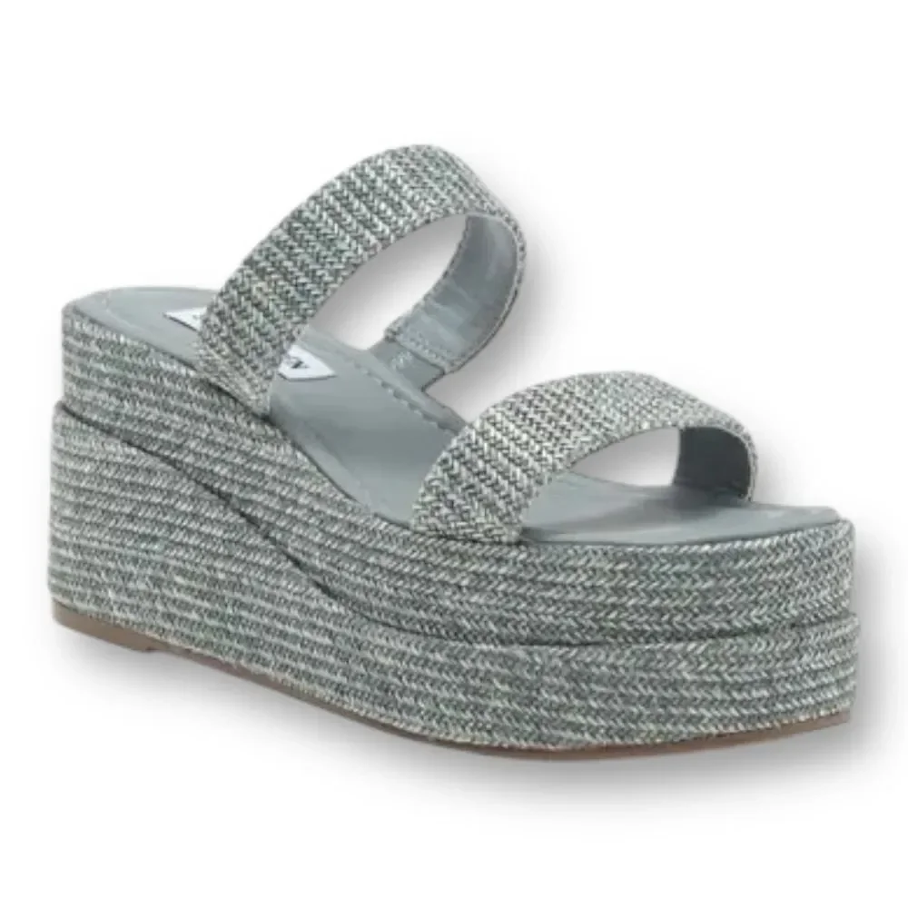 STEVE MADDEN Women’s Merrcer Platform Slide Sandals in the Size 9 in Blue Raffia